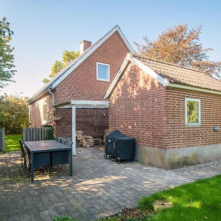 4 Person In Orum Djurs Ulstrup (Norddjurs, Midtjylland)